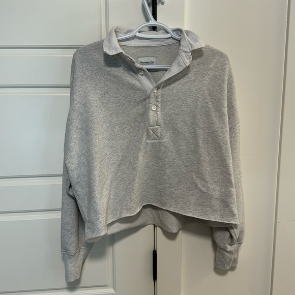 Cropped Grey Abercrombie and fitch hoodie - Picture 1 of 3